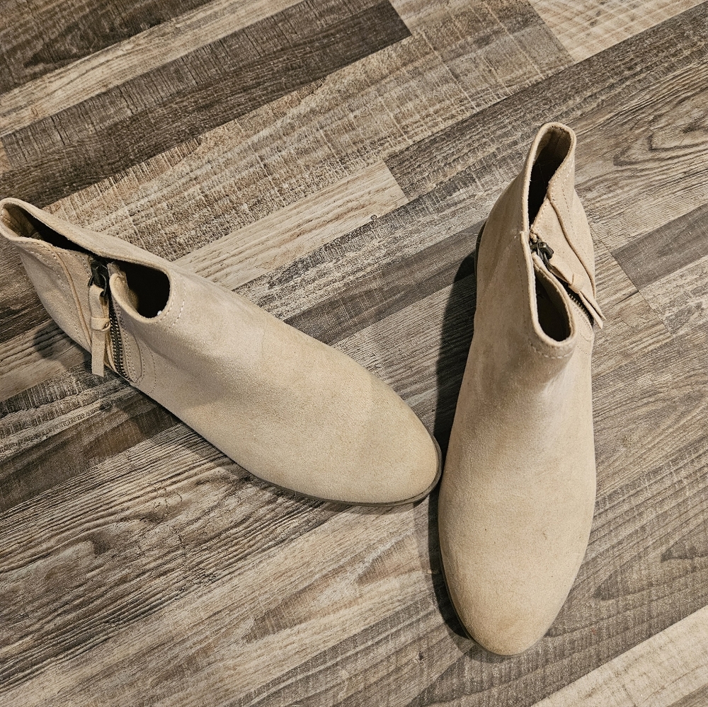 Falls Creek Beige Ankle Booties